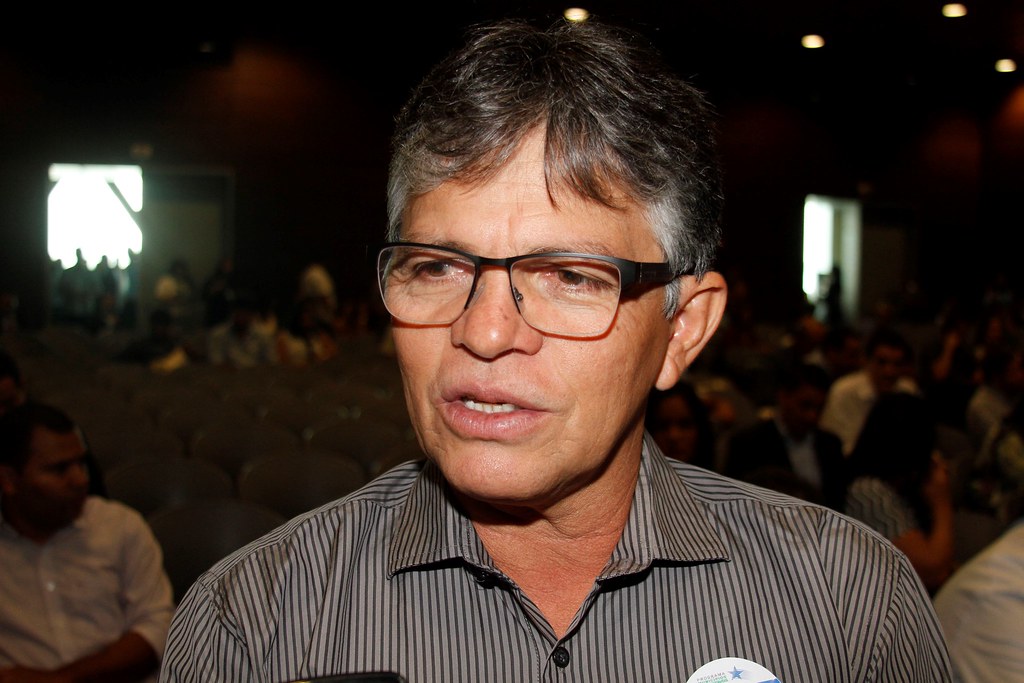 Em Manaus, saúde do prefeito de Juruti melhora na luta contra covid-19
