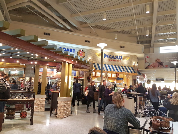  Chicago Midway airport food court