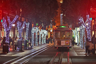Christmas in SF - Street scenes Powell St