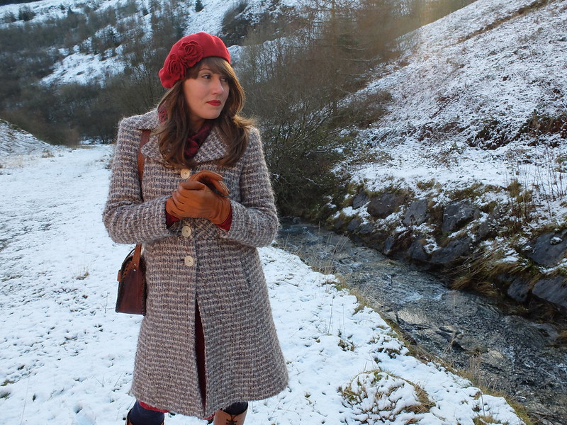 Berets in the snow @porcelinasworld