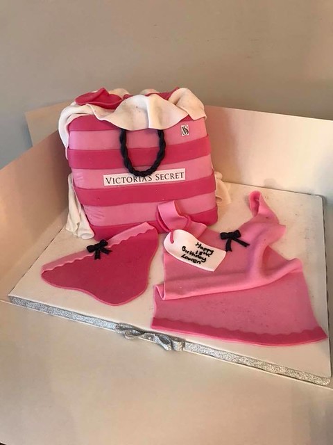 Cake by Lou's Cake Kitchen