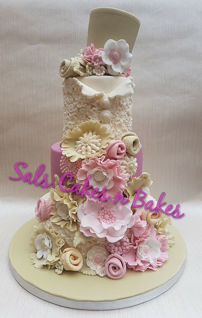 Cake by Sals Cakes N Bakes