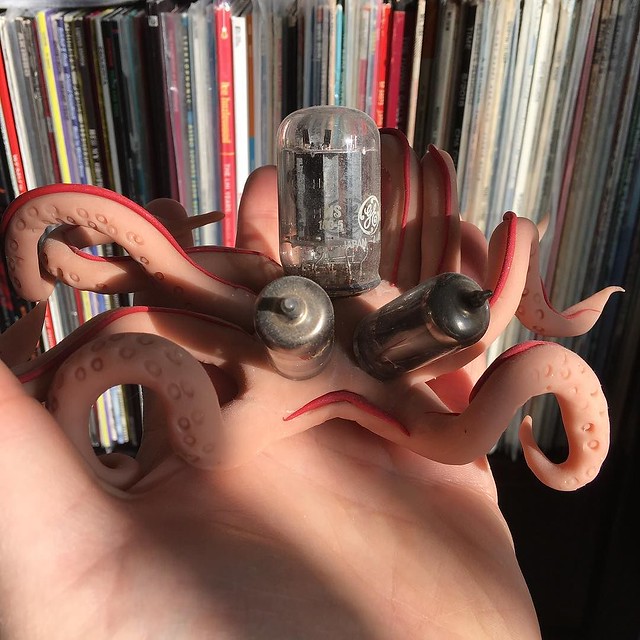 Vacuum tube octopus 🐙 This one I made. I make art one a year.