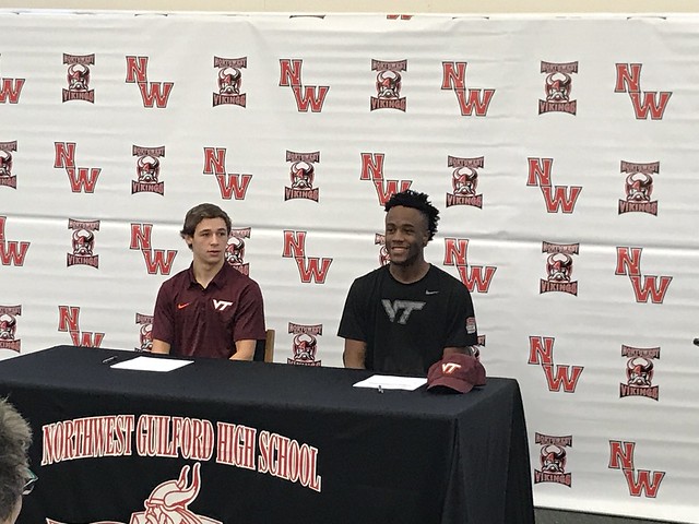 2017-12-19 NWG Signing-1