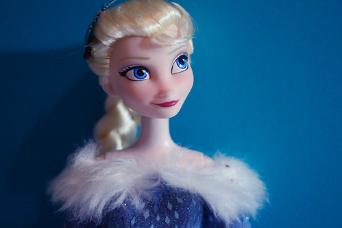 Olaf's Frozen Adventure Singing Doll Set