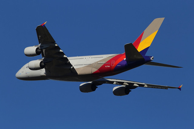 Asiana Airlines HL7641