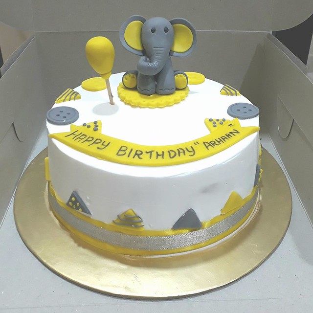 Elephant Theme Cake by Gajjar Nair Amuu of EMOJI CAKES - Cakes for every Emotion