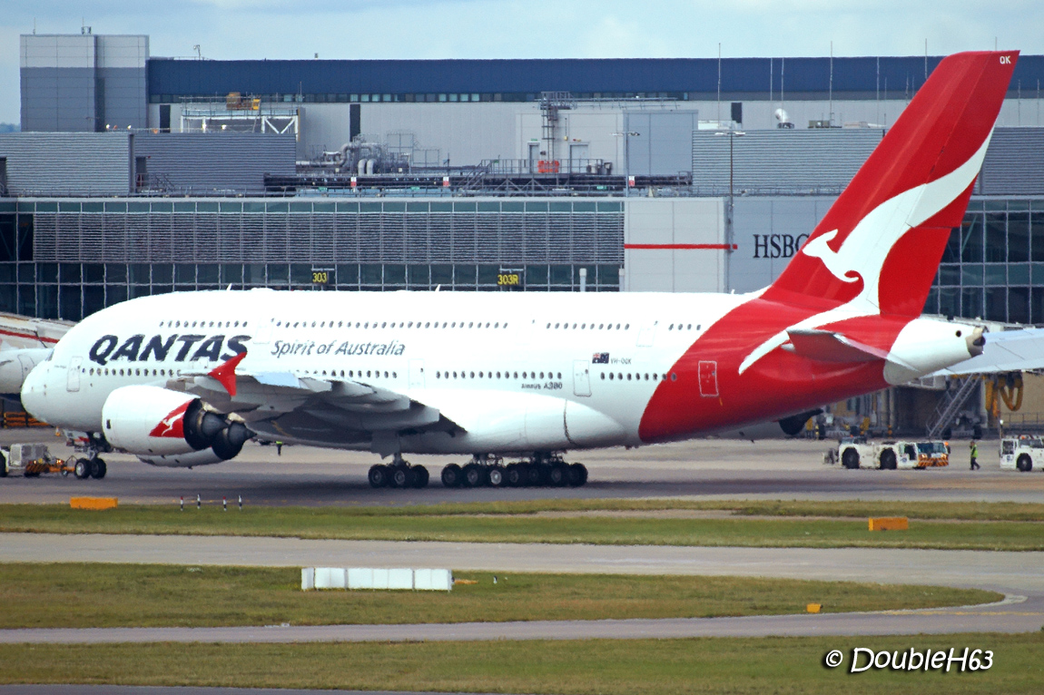 VH-OQK A388 Qantas LHR