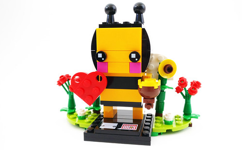LEGO Seasonal BrickHeadz Valentine's Bee (40270)