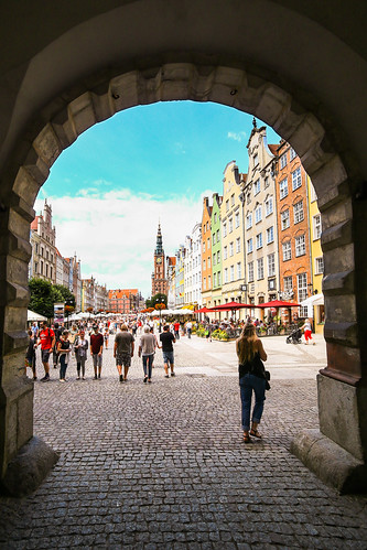2017 gdansk poland polska frame frameing 14mm uwa city travel old architecture market