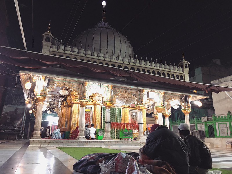 Sufism, My Cold Life’s Hot Water Bottle... at the Dargah of Hazrat Nizamuddin Auliya
