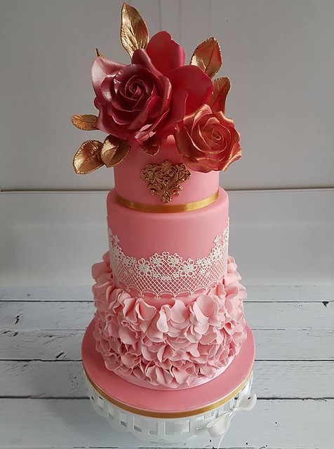 Wedding Cake by Yvonne Medema-Westerink