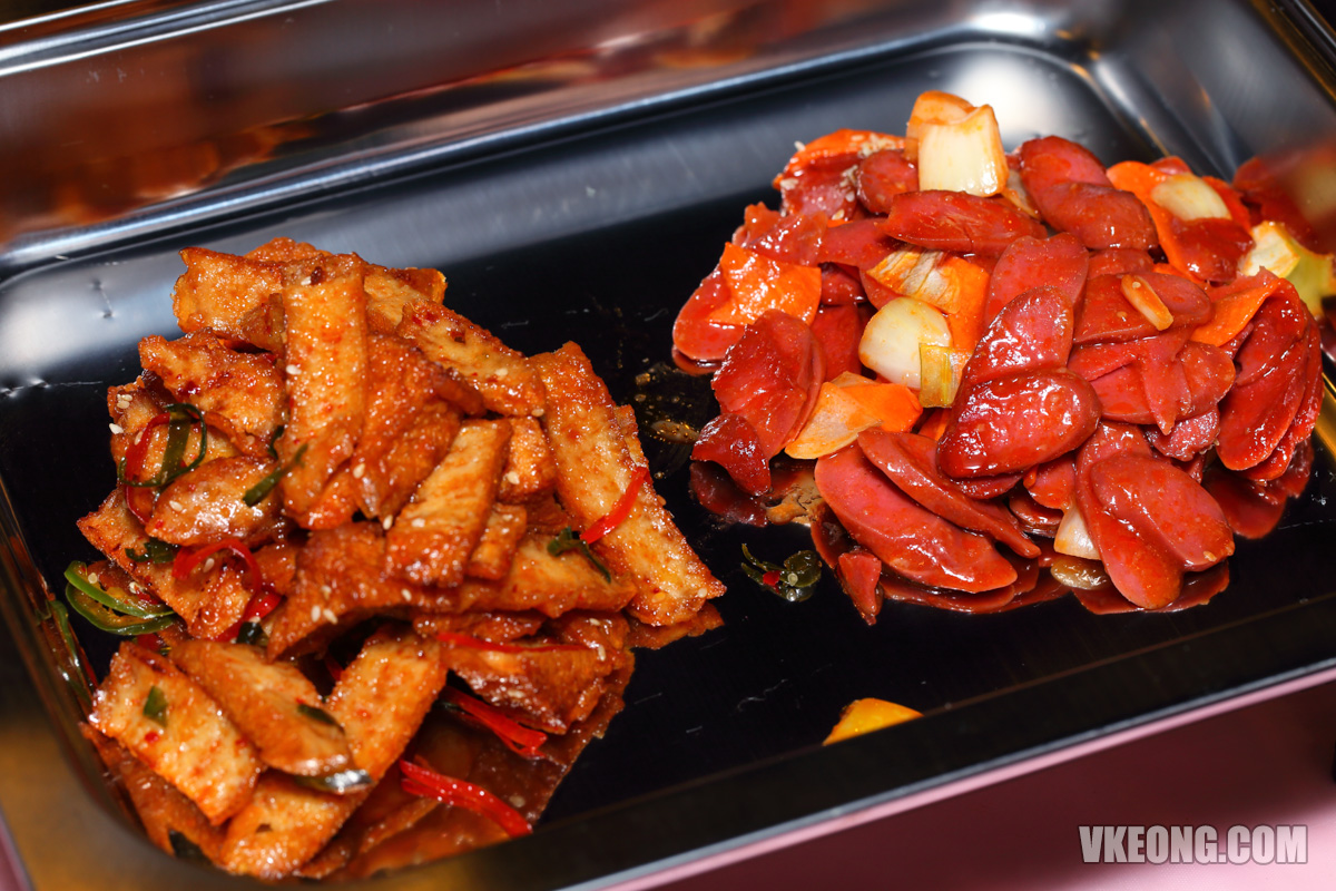 Dok-Kae-Bi-Korean-BBQ-Buffet-Fish-Cake-Sausages