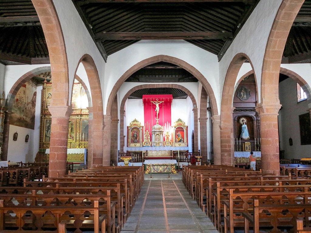 Interior de la iglesia en San Sebastián de La Gomera