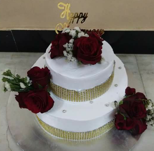 Anniversary Cake - Cream Cakes with Fondant Decoration by Nikita Gala
