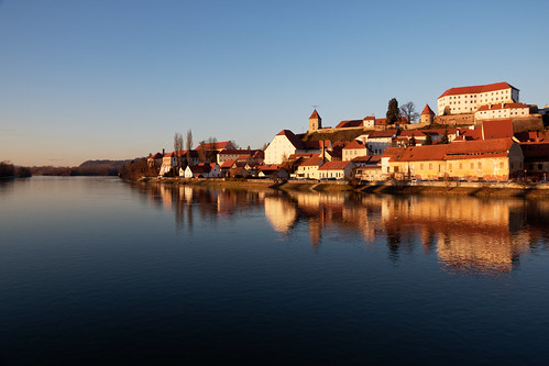 slovenia ptuj drava drau river sunset sky city landscape reflection castle castlehill oldtown