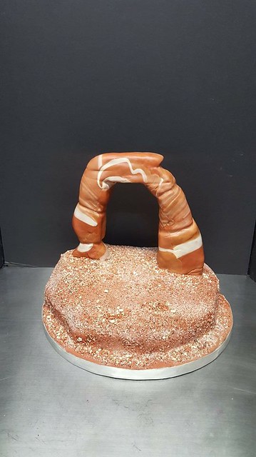 Arch Cake from Arches National Park by Holly Hofmann of Piece of Cake by Holly