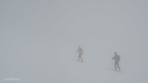 chasseron brouillard hiver skieur coureur neige sony alpha a7r2 a7rii 1635