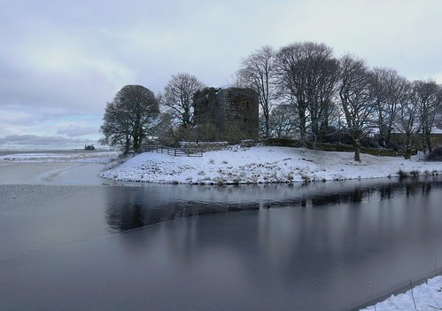 cairnscastle castle reservoir rasherrig cairns winter snow cold ice keep fort stronghold ruin remains building scotland