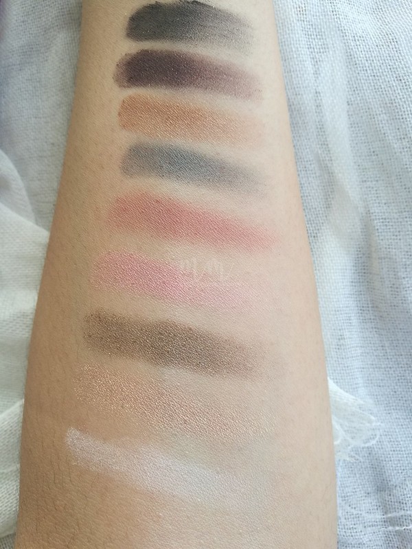 the-balm-voyage-2-palette-review-swatches-8