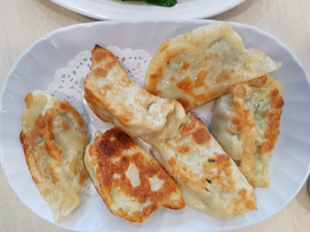 锅贴 Dumpling $4/pc @ 北平閣餐廳 Restoran Bei Ping Shah Alam