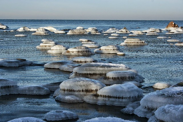 Jäämütsid / Icy Rocks, Estonia