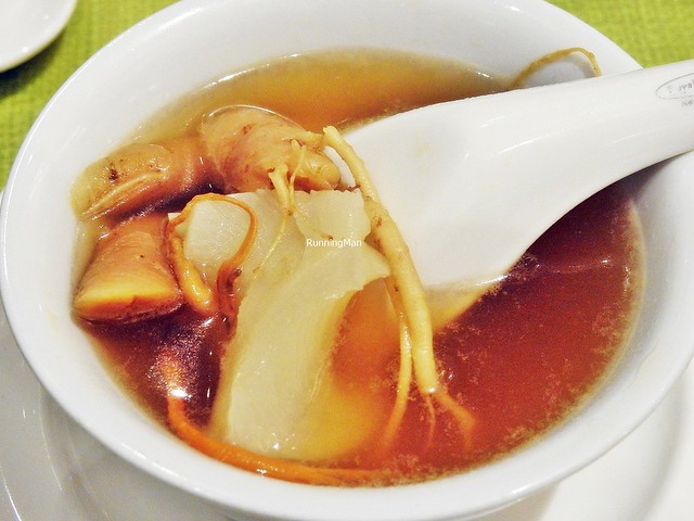 Double-Boiled Fish Maw With Dried Scallop And Cordycep Flower Soup