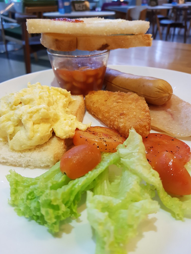 Western Breakfast Set $17.80 @ The FoodTree @ OWG Glenmarie Shah Alam