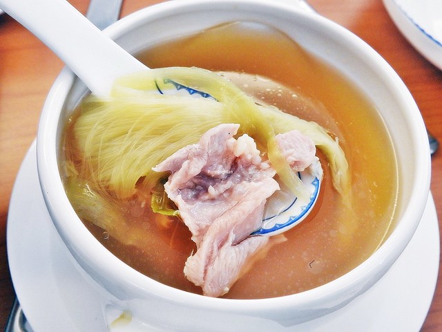 Double-Boiled Amidori Abalone With Chicken And Night Blooming Cereus Soup