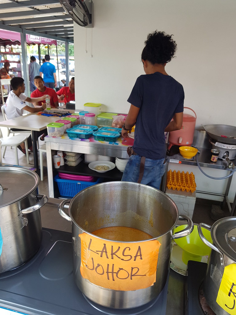 柔佛叻沙 Laksa Johor $7 @ djoho-food-industry at Masjid Al-Madaniah USJ18