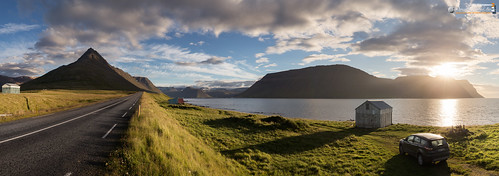 fjord vestfirðir abenddämmerung meer europa sonnenuntergang island atlantik küste panorama 17x6 ísafjörðardjúp charadriiformes europe iceland westfjörde coast dusk sea shore sunset westfjords is