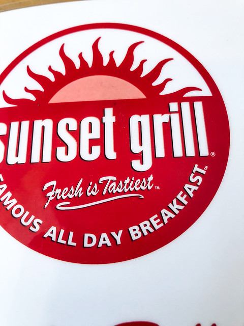 Looking For Food, PC Mini Review & Brunch At Sunset Grill