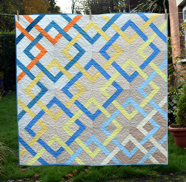 Crossed Paths Quilt (Quilt Now Jan18)