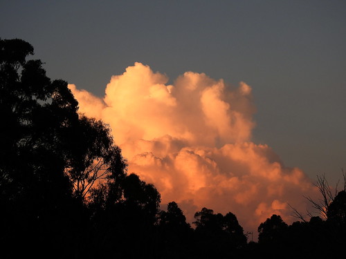 victoria tolmie sunset clouds australia