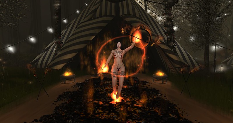 Le Cirque Reves Fire Acres, The Luxe Girls, Elysion
