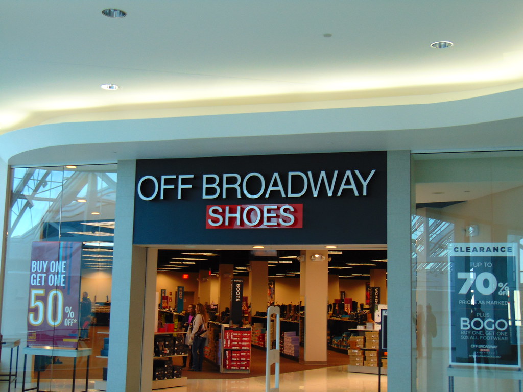 Off Broadway Shoes (Warwick Mall) | JJBers | Flickr