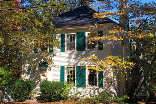 Semi-hidden New England home, Brunswick, ME
