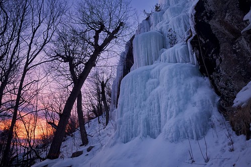 03ndsoftgrad frozen frozenwaterfall fujixt1 groscap ice lakesuperior landscape leeseven5 ontario princetownship scree sky sunset talus viveza waterfall whitefishbay winter xf14mm