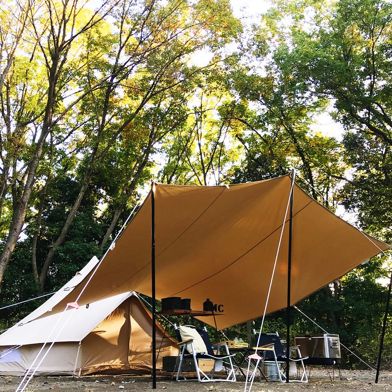 mai_k.m.c_classic shelter pitched in combination with a sibley 450 tent in nippon