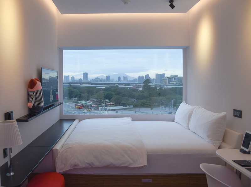 double room at citizenm taipei north gate