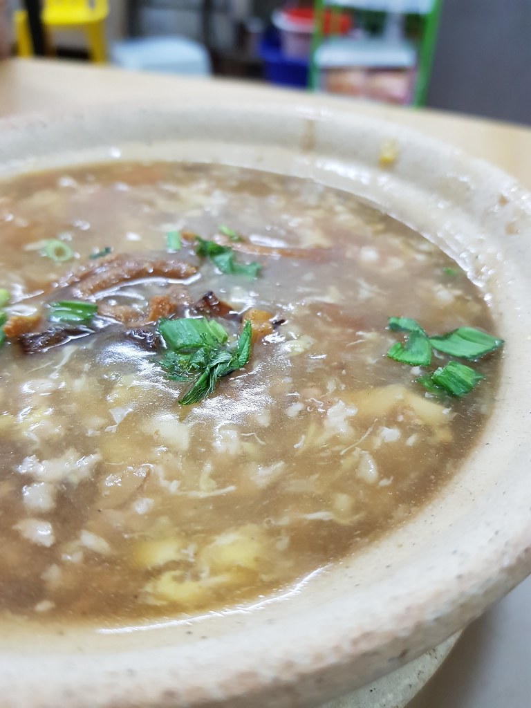 瓦煲老鼠粉 Claypot Loh Si Fun (rat noodle) $7.50 @ 旺城海鮮飯店 Hwang Cheng Seafood USJ11