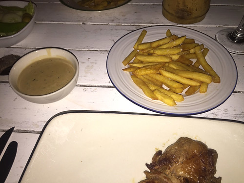 97 - Matru Seafood Restaurant - Pommes & Pfeffersauce / French fries & pepper sauce