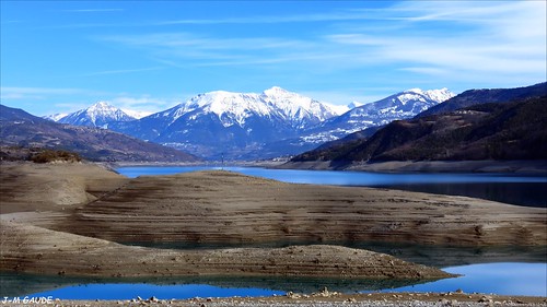 france alpesdusud hautesalpes serreponçon lac eau paysage