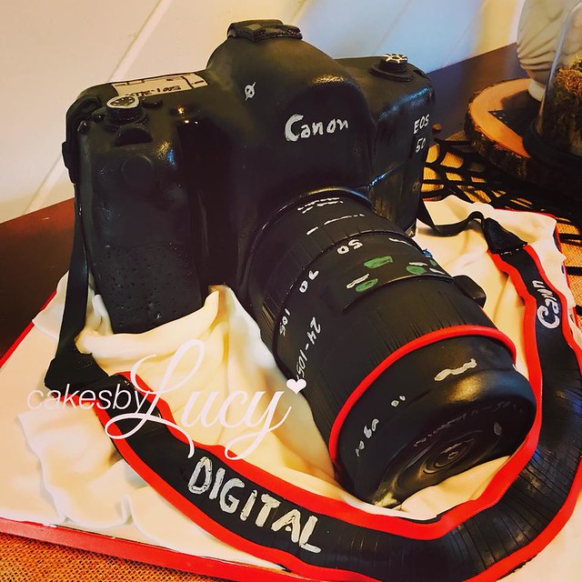 Camera Cake by Lucy Machado of Cakes by Lucy