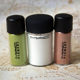 M.A.C pigments photo for the blog