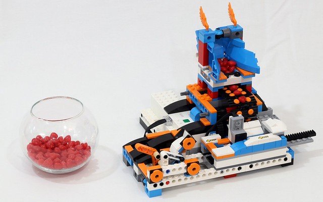 LEGO Boost catapulte à bonbons