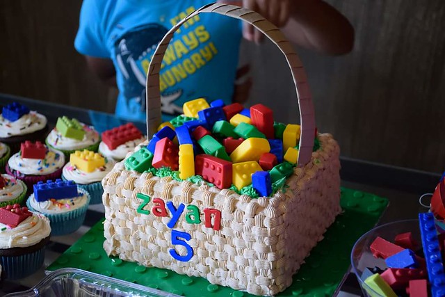 The Lego Basket Cake by SnailvsSpice. On fondant legoboard, cooked roux frosted cake with fondant legos