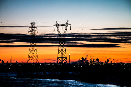 canada canon70d montreal quebec shoreline stlawrenceriver sunset cold outdoors powerlines winter