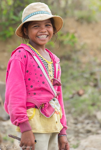 phướctiến ninhthuận vietnam vn girl child color colour hat happy