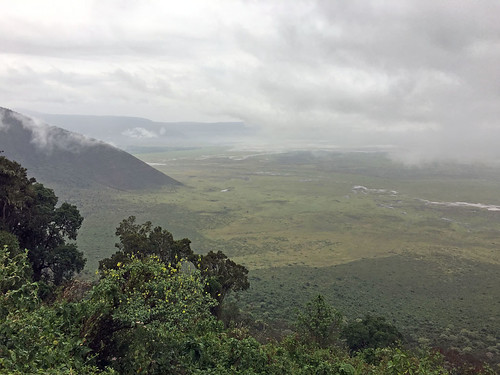 africa tanzania natgeoexpeditions 171230 nca crater wet view